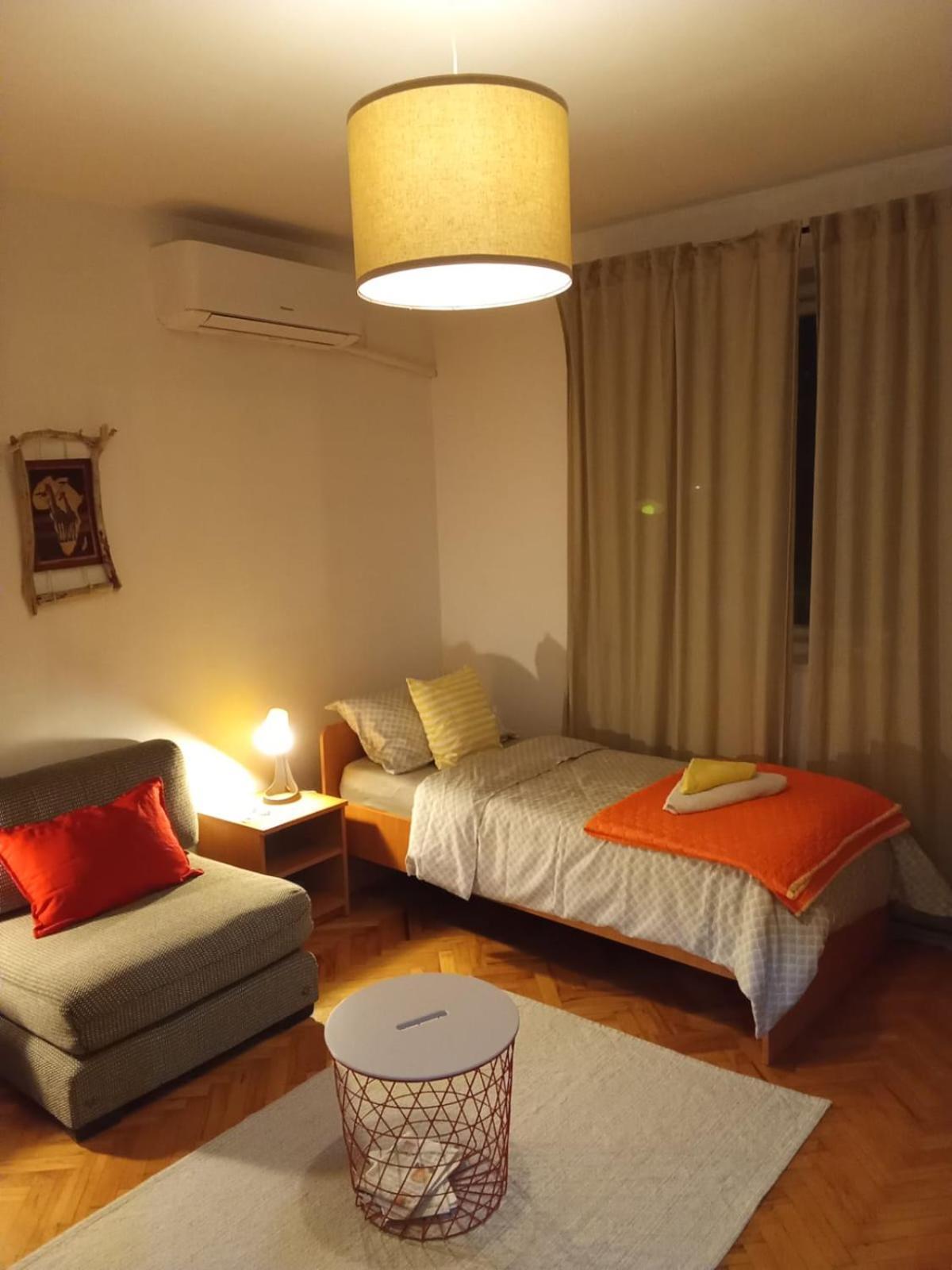 Faris Appartement Donji Milanovac Buitenkant foto