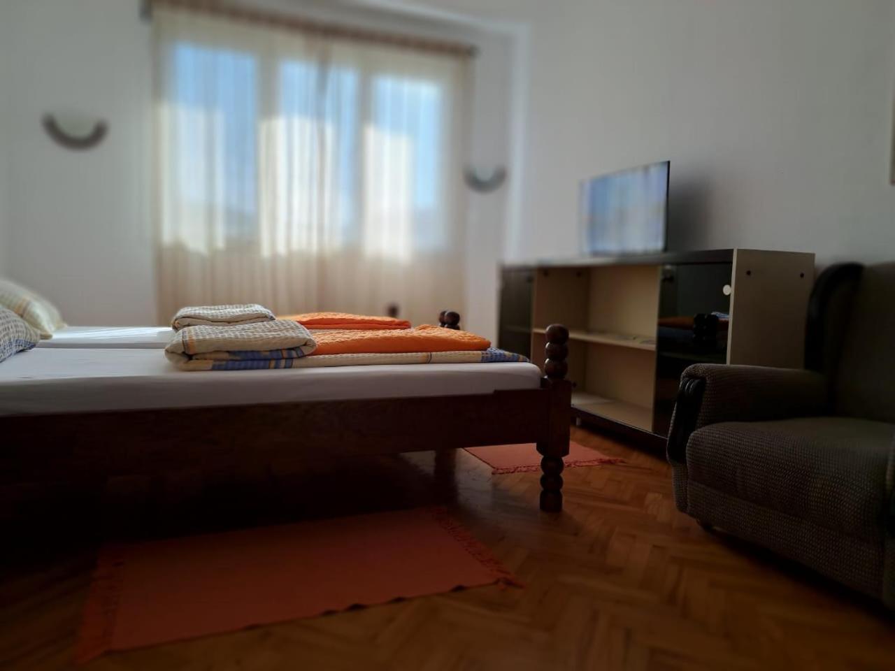 Faris Appartement Donji Milanovac Buitenkant foto