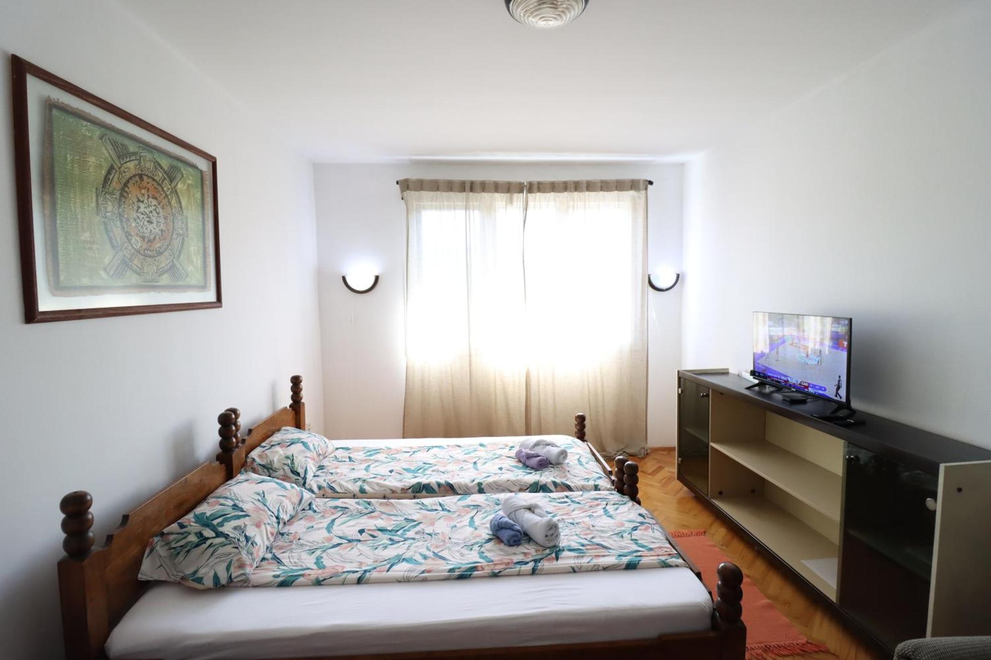 Faris Appartement Donji Milanovac Buitenkant foto