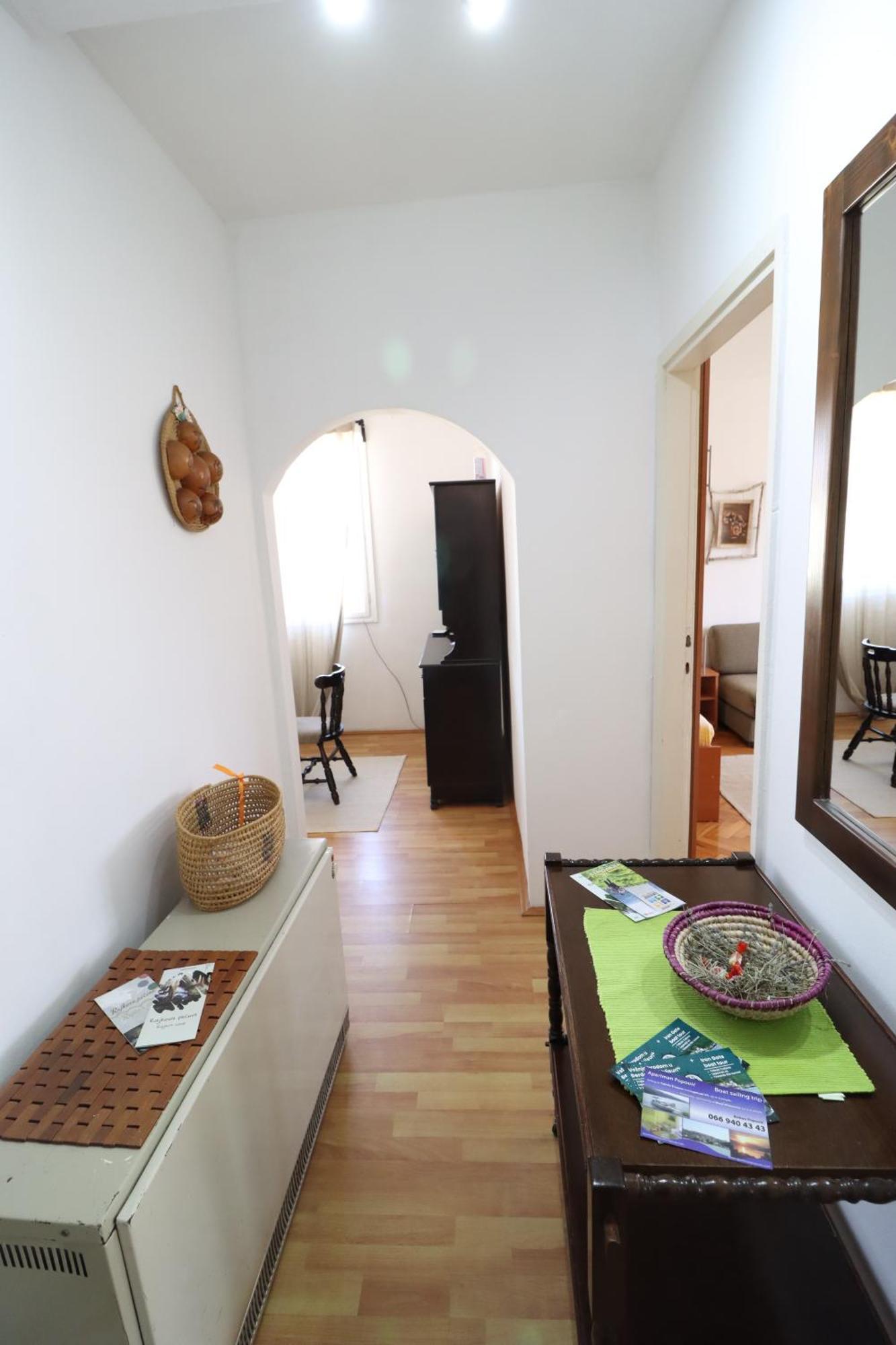 Faris Appartement Donji Milanovac Buitenkant foto