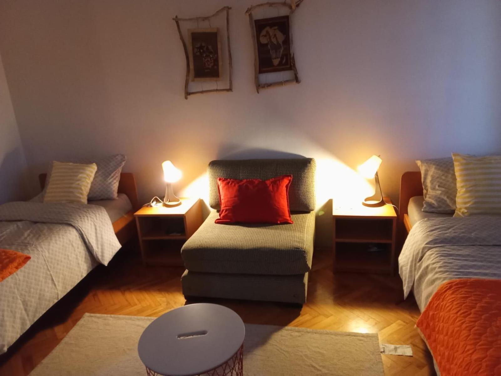 Faris Appartement Donji Milanovac Buitenkant foto